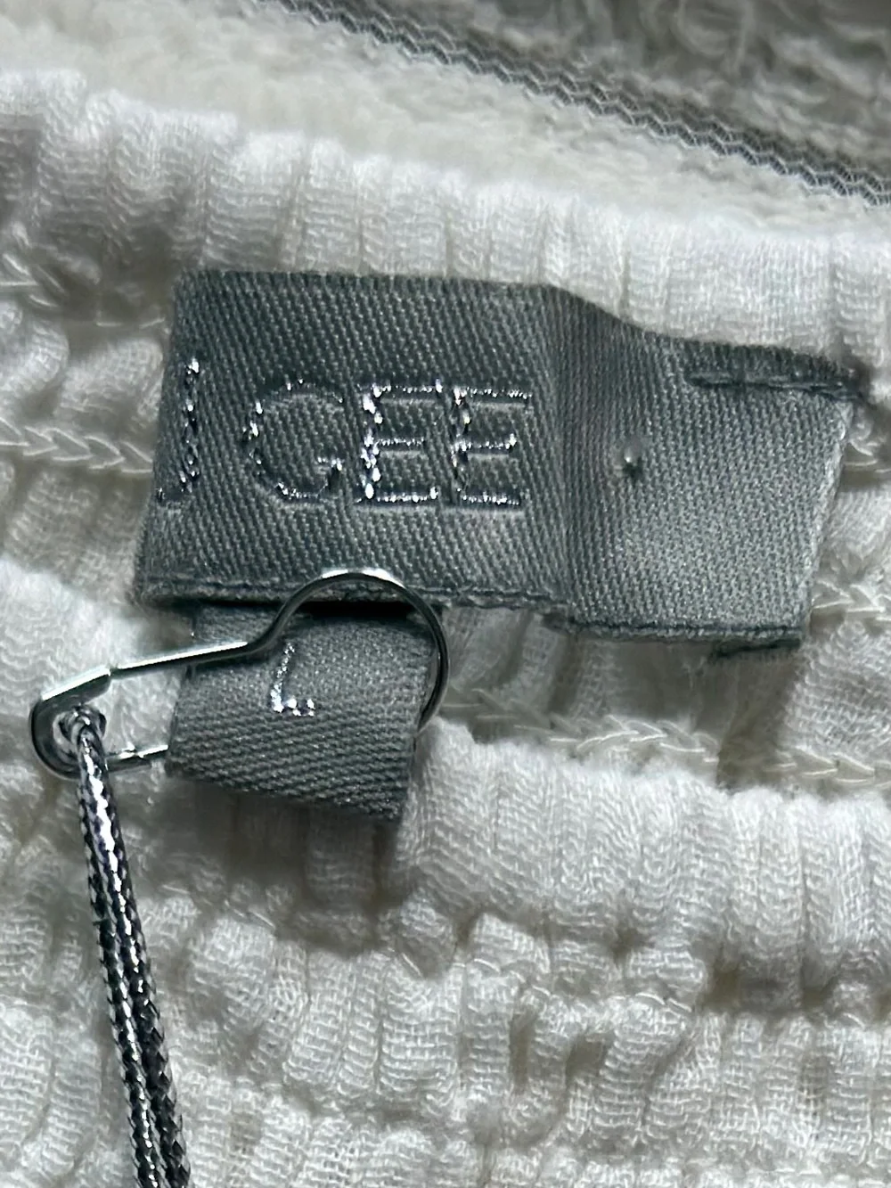 Dicee soft white